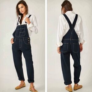 Free People Ziggy Denim Overalls. Small fit up to medium 
Like New wore once